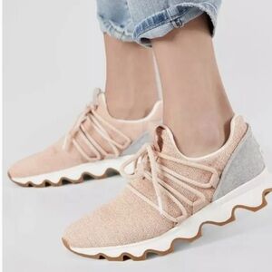 Sorel Kinetic Sneakers Sz 7